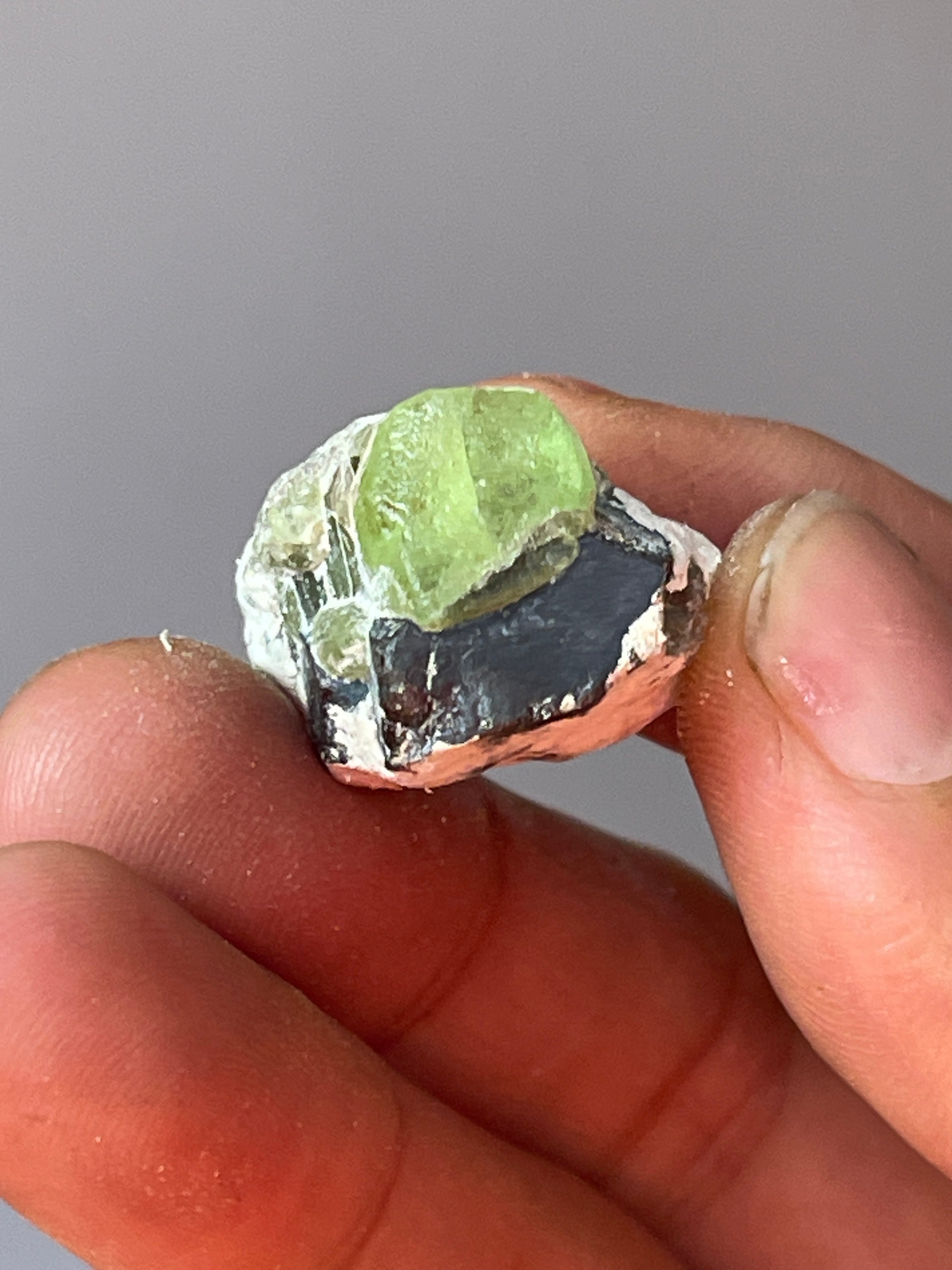 10 grams Unique Apple-Green Peridot with Magnetite – Handpicked from Pakistan