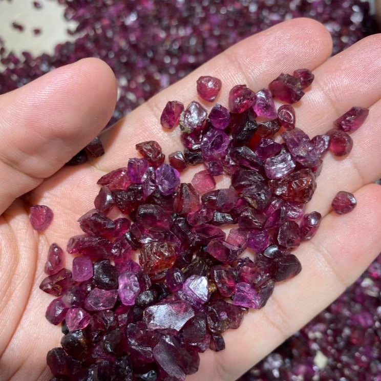 50 to 200 Grams Raw Rhodolite Garnet Deals for Faceting Cabbing