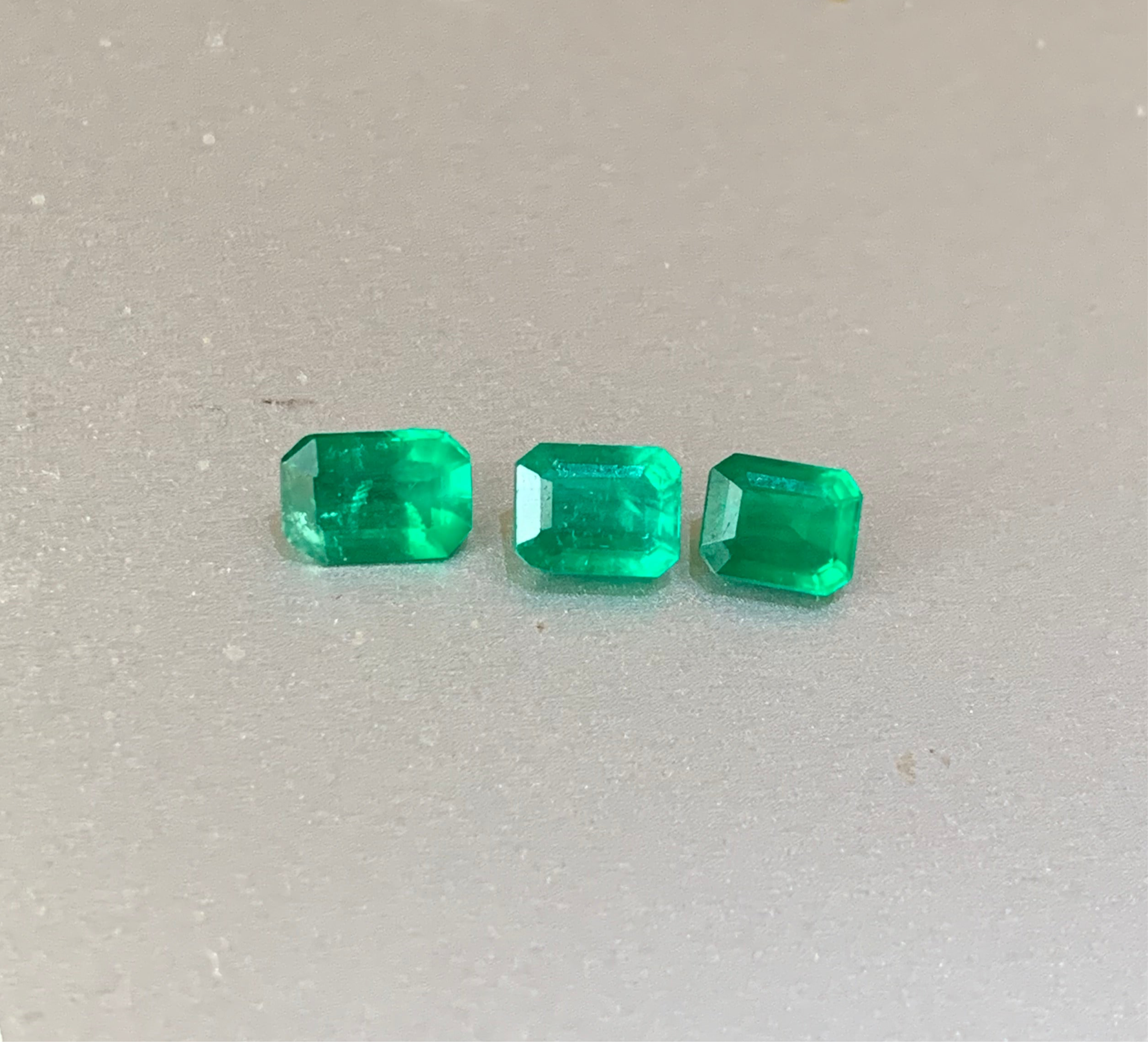 3 Pieces Emerald Cut Vivid Green Emerald Deal