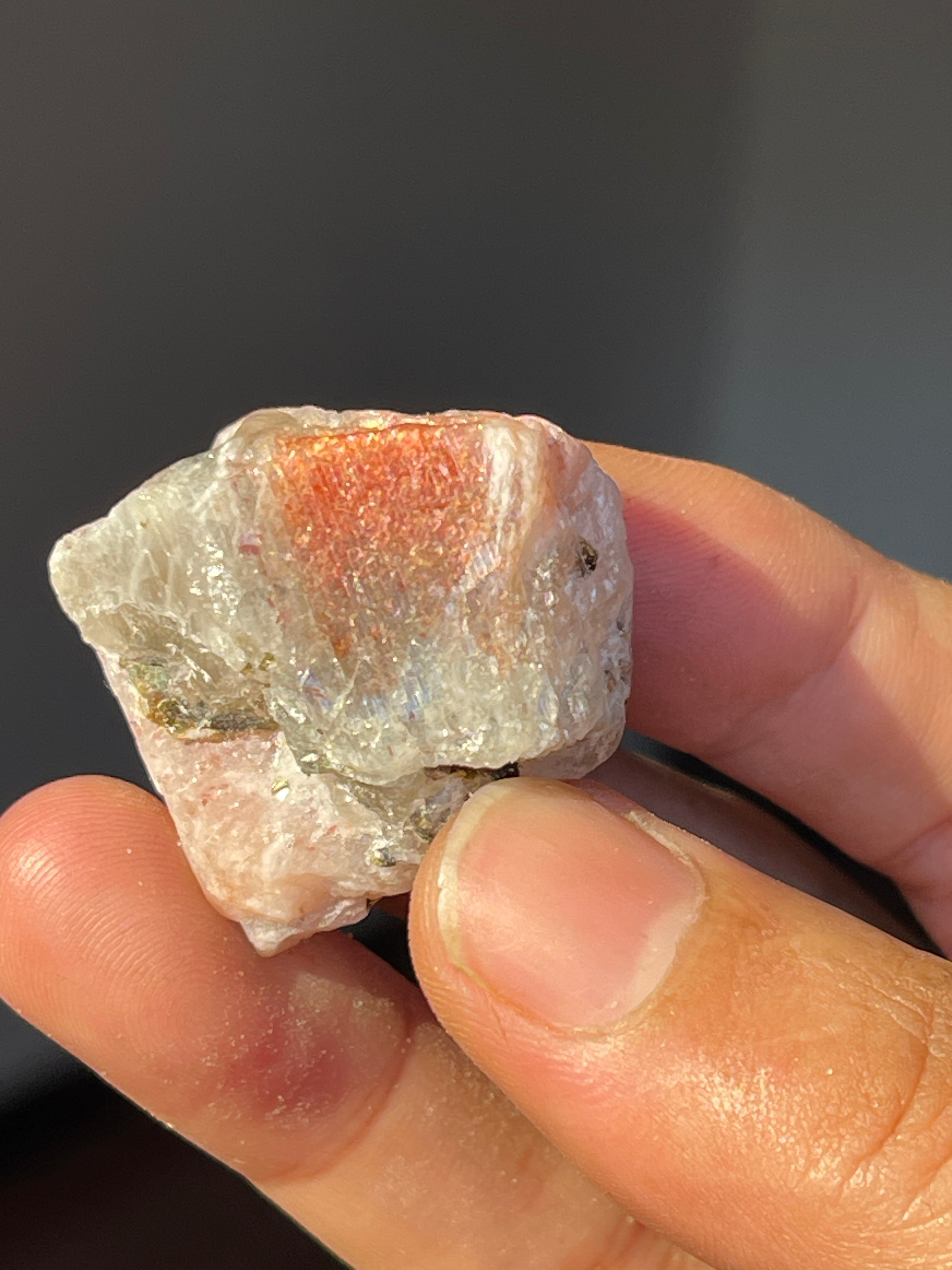 19.66 grams Rough Raw Sun Stones