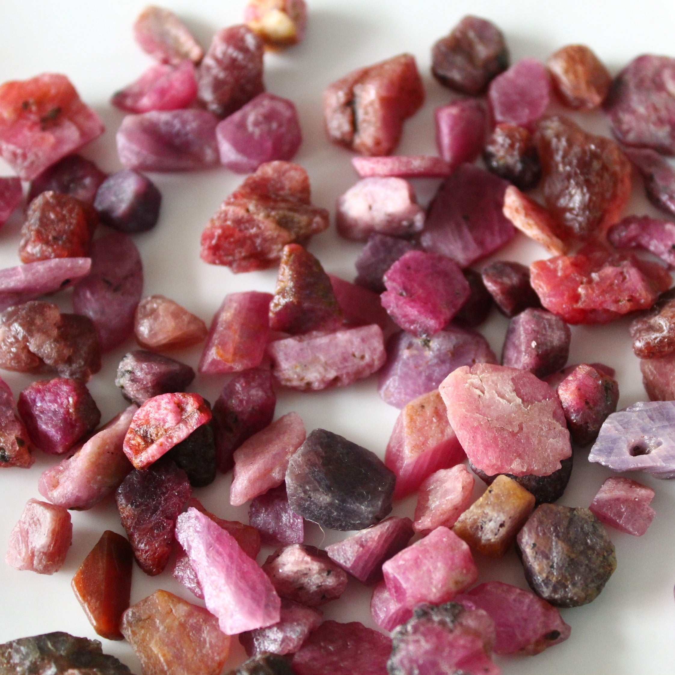 1000 Grams Natural Raw Ruby Stone Bulk Parcel Cabbing Rough