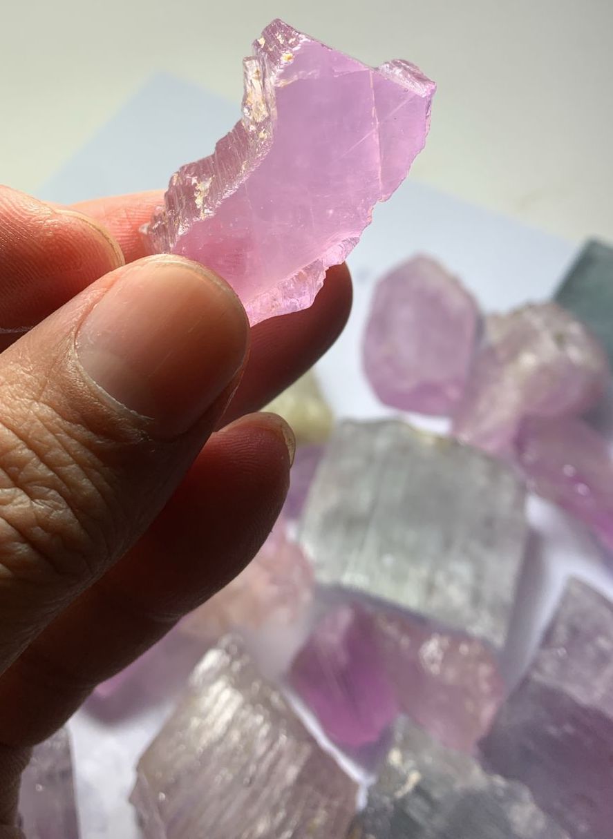 Pink Kunzite Raw Crystals for Faceting / Collection Deal