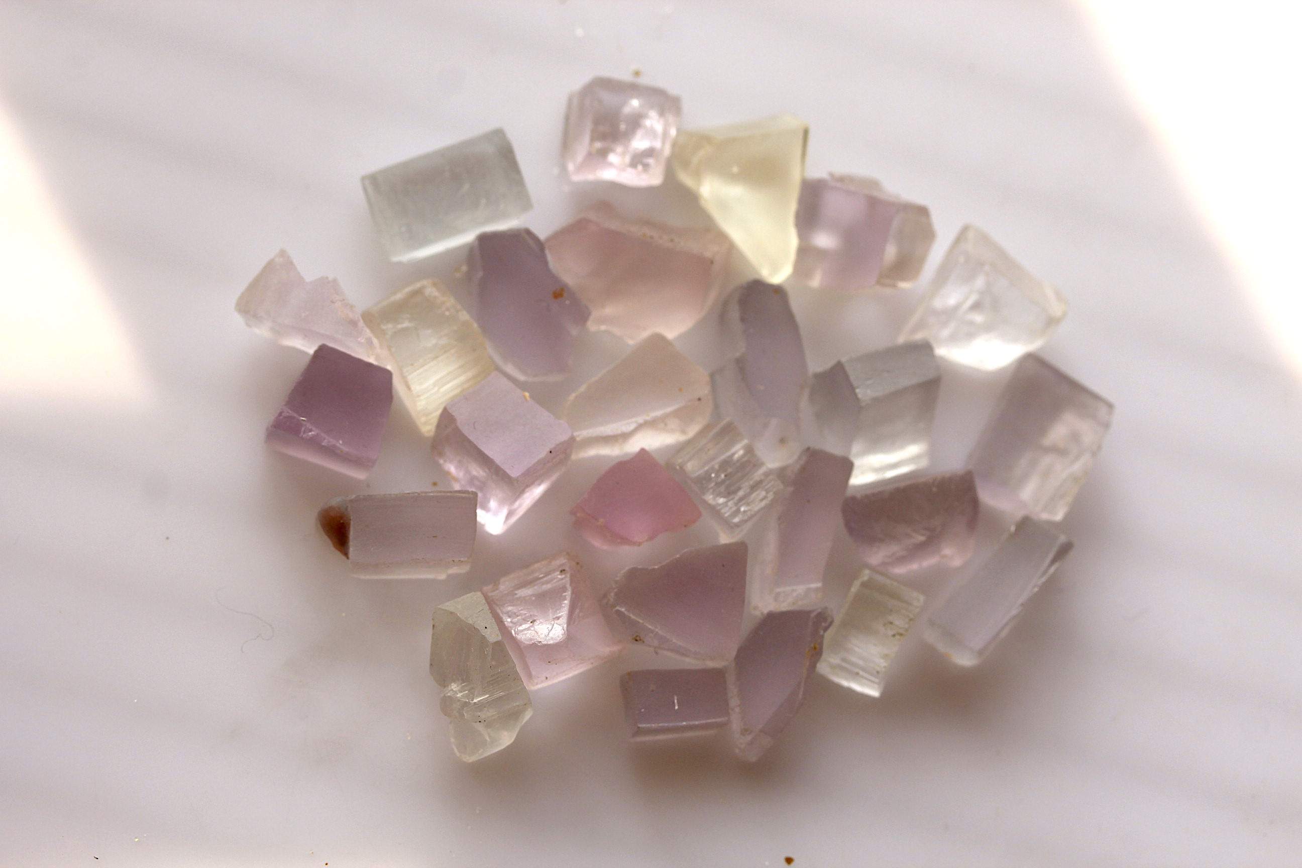 Natural Rough Kunzite Stones for Gemstone Cutters