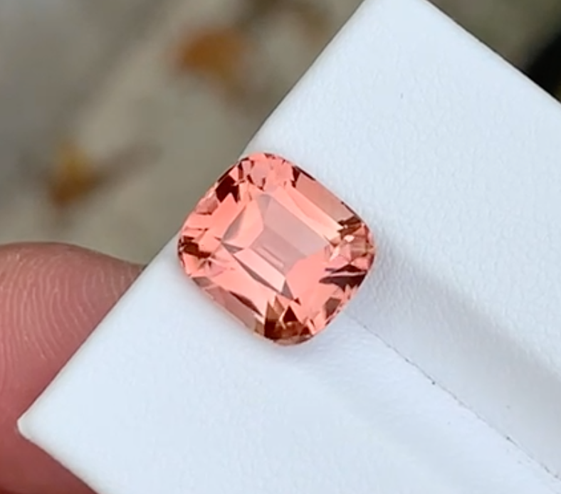 4.77 carats Natural Peach Pink Tourmaline for High-End Jewelry Creation