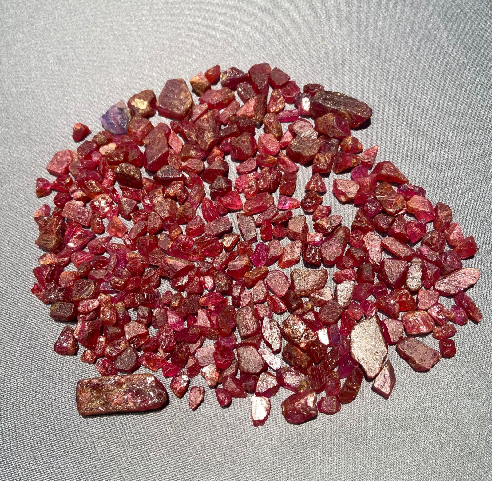 200 Carats Raw Rubies|  Faceting Rough/ Lapidary Rough - Mozambique Red Rubies Deal
