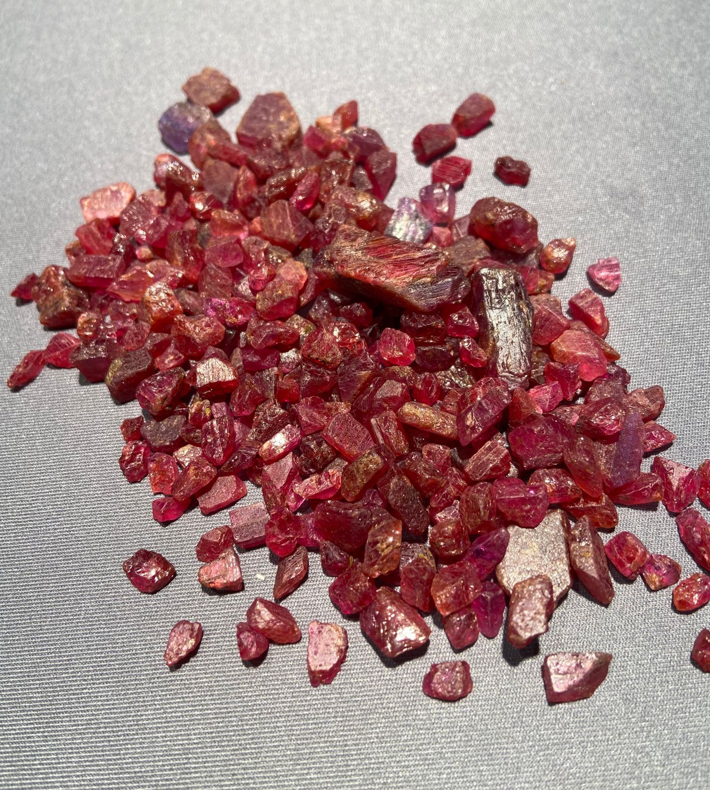 200 Carats Raw Rubies|  Faceting Rough/ Lapidary Rough - Mozambique Red Rubies Deal