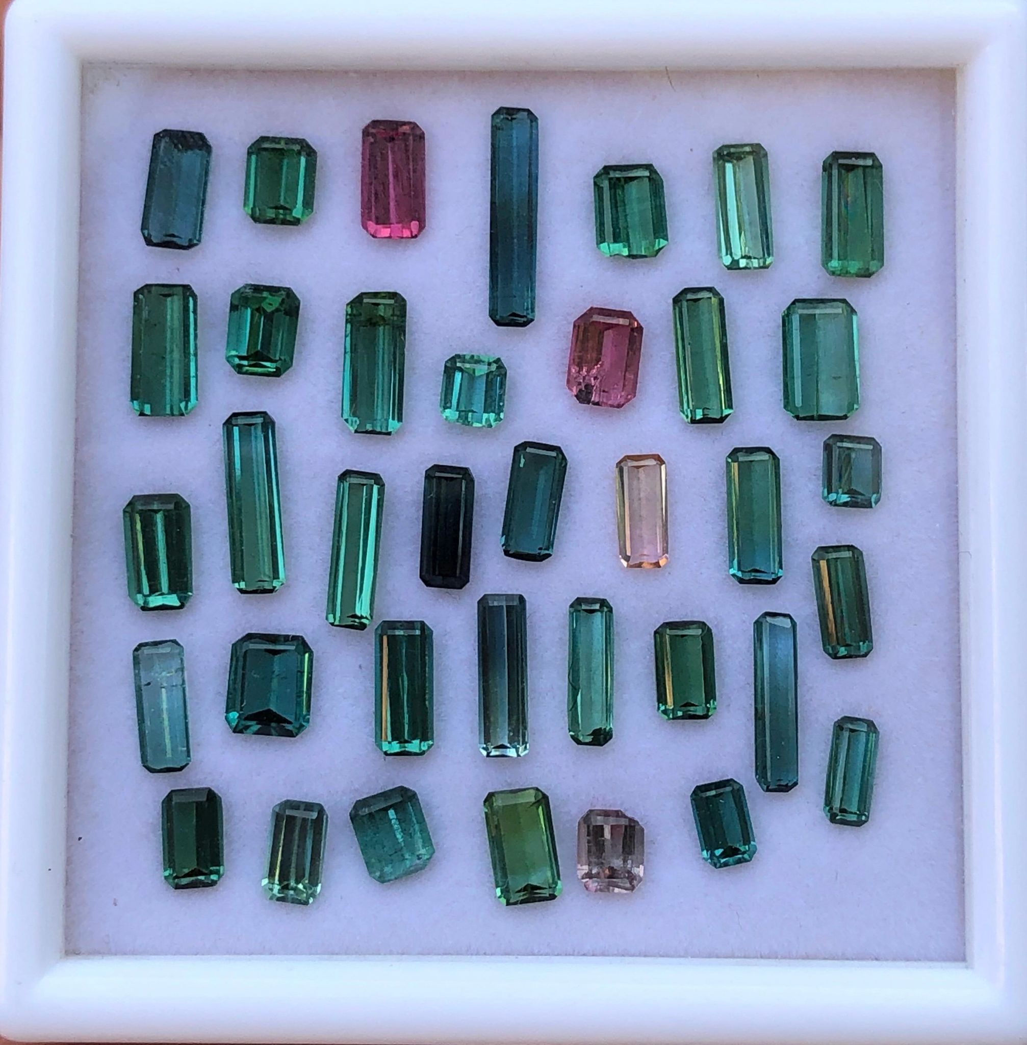 18 carat Green Tourmaline Loose Gem Deal Bulk – Folkmarketgems