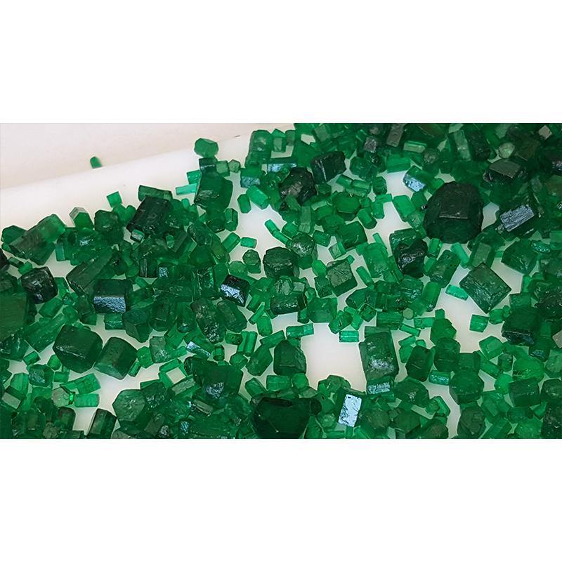 Natural Emerald Rough Lot: Untreated Raw Gemstone (6-16mm Natural Emerald Rough Lot: Untreated Raw Gemstone (6-16mm
