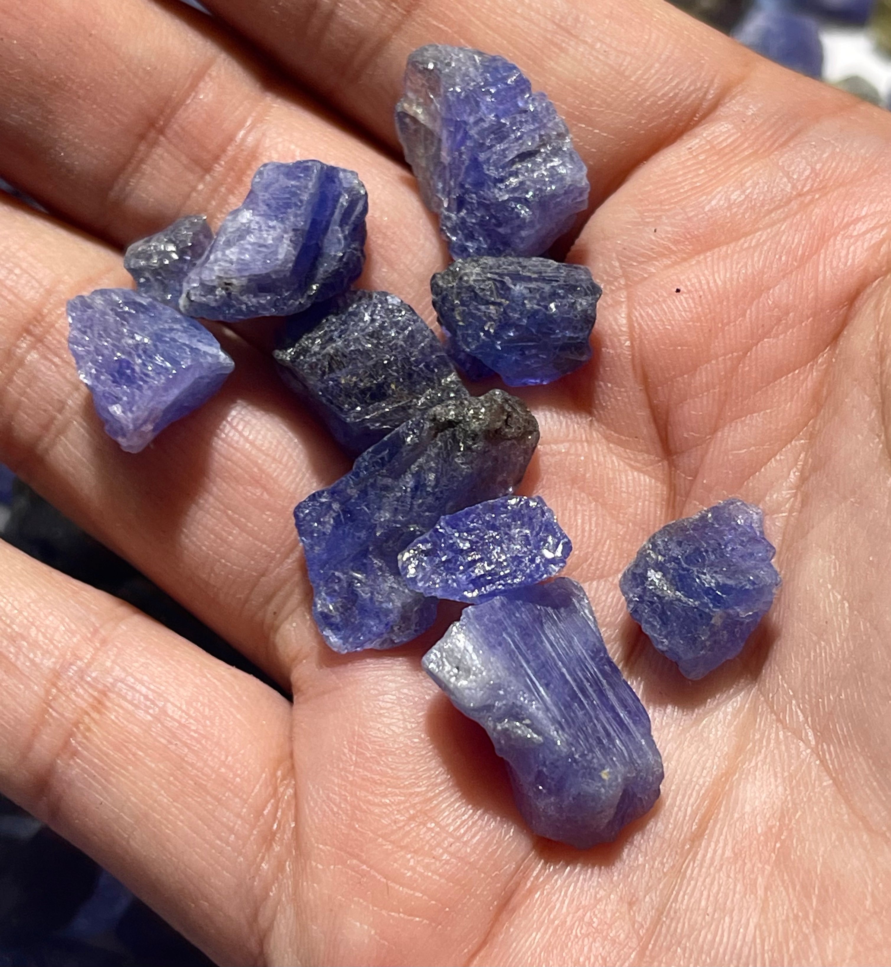 500 grams Cabbing Rough Tanzanite Blue Stones