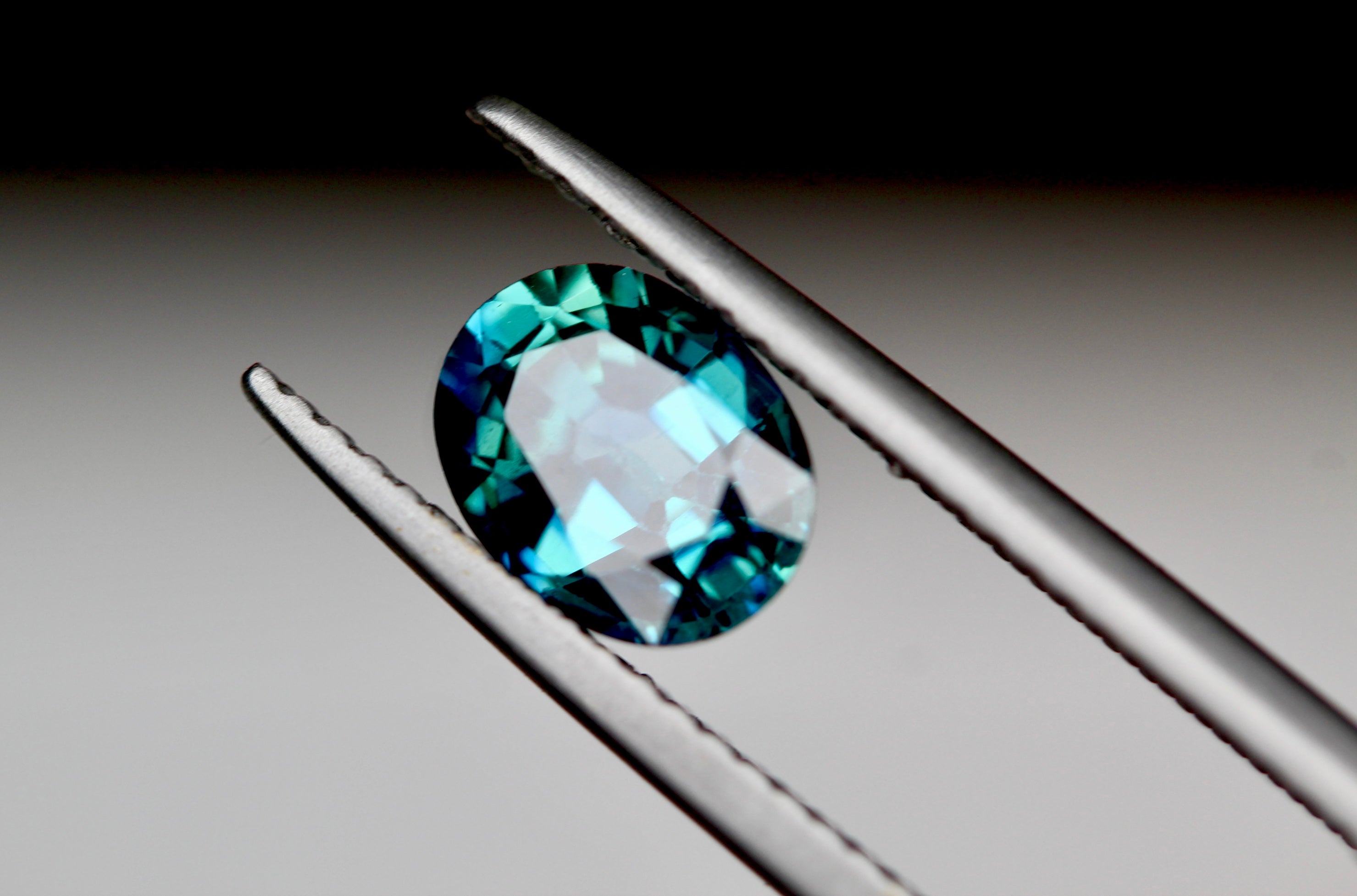 1.56 ct Oval Greenish Blue Ceylon Sapphire - Green Sapphire