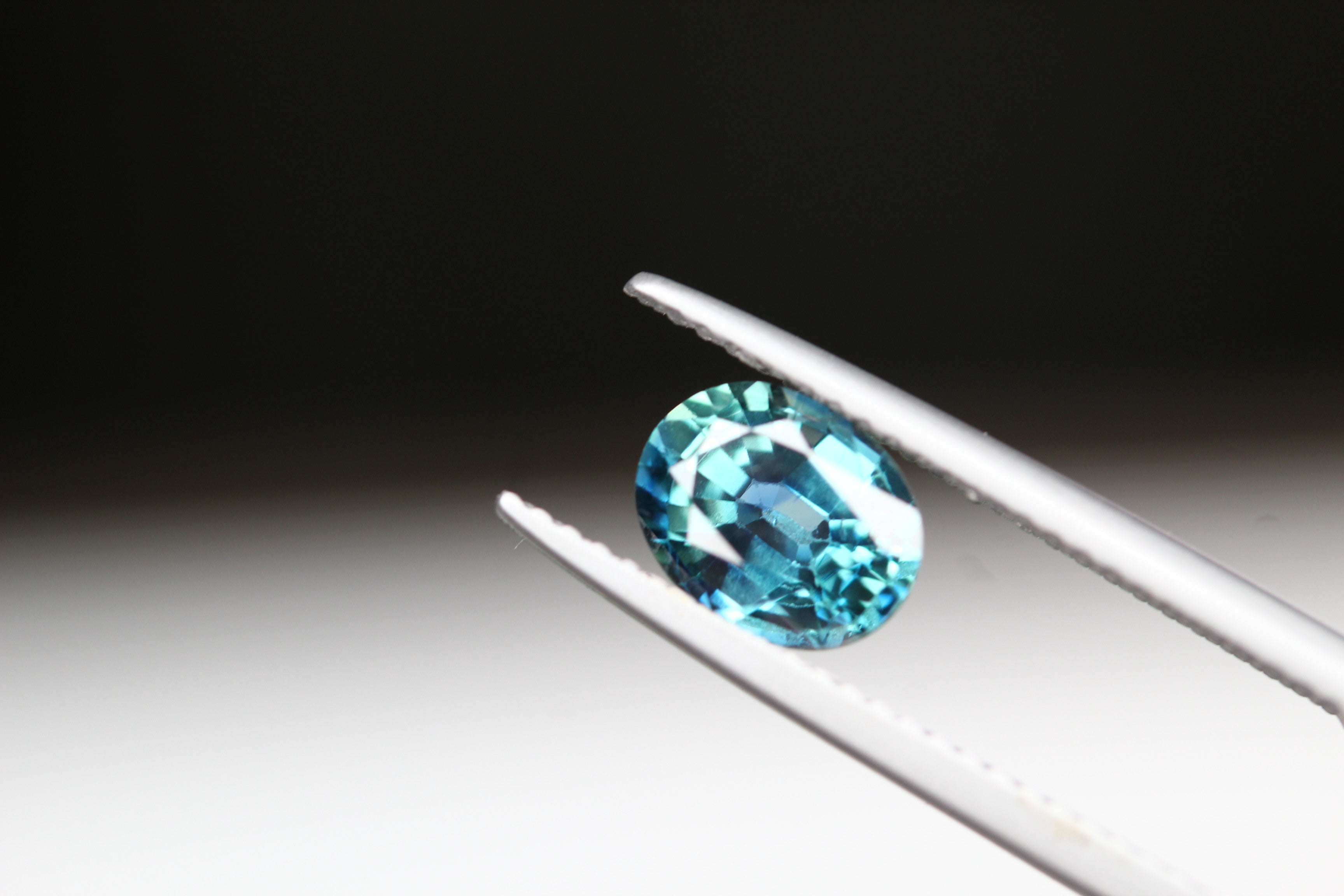 1.56 ct Oval Greenish Blue Ceylon Sapphire - Green Sapphire