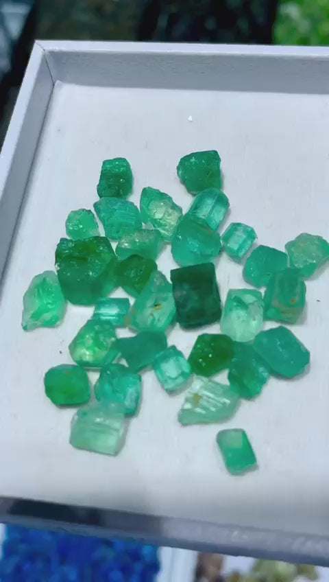 90 Carats Natural Emeralds Rough Lot-Panjsher Afghanistan