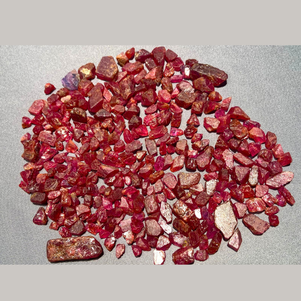 raw-rubies-for-cutting