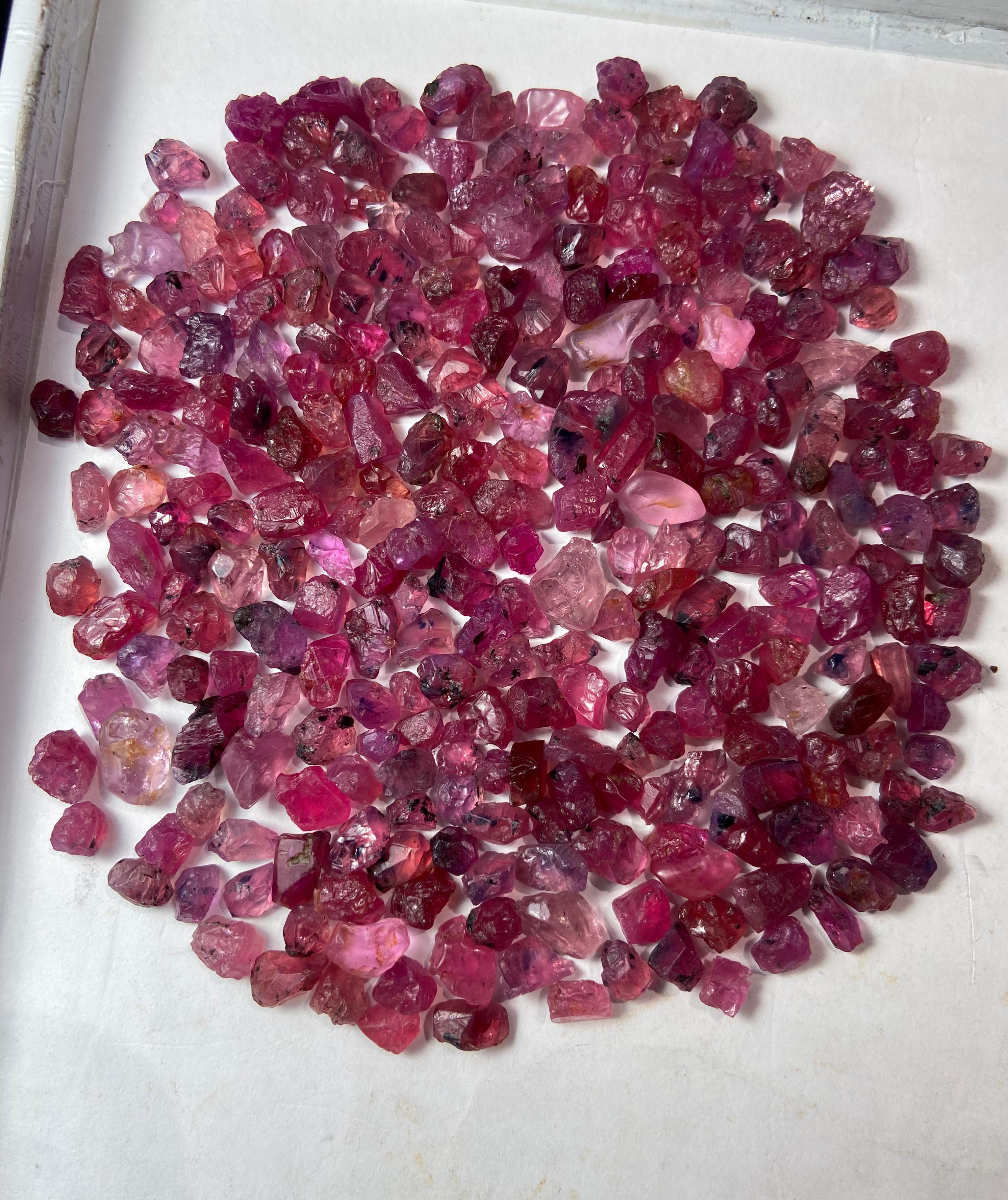 150 carats Rough Corundum ( Raw Rubies & Sapphires) Deal