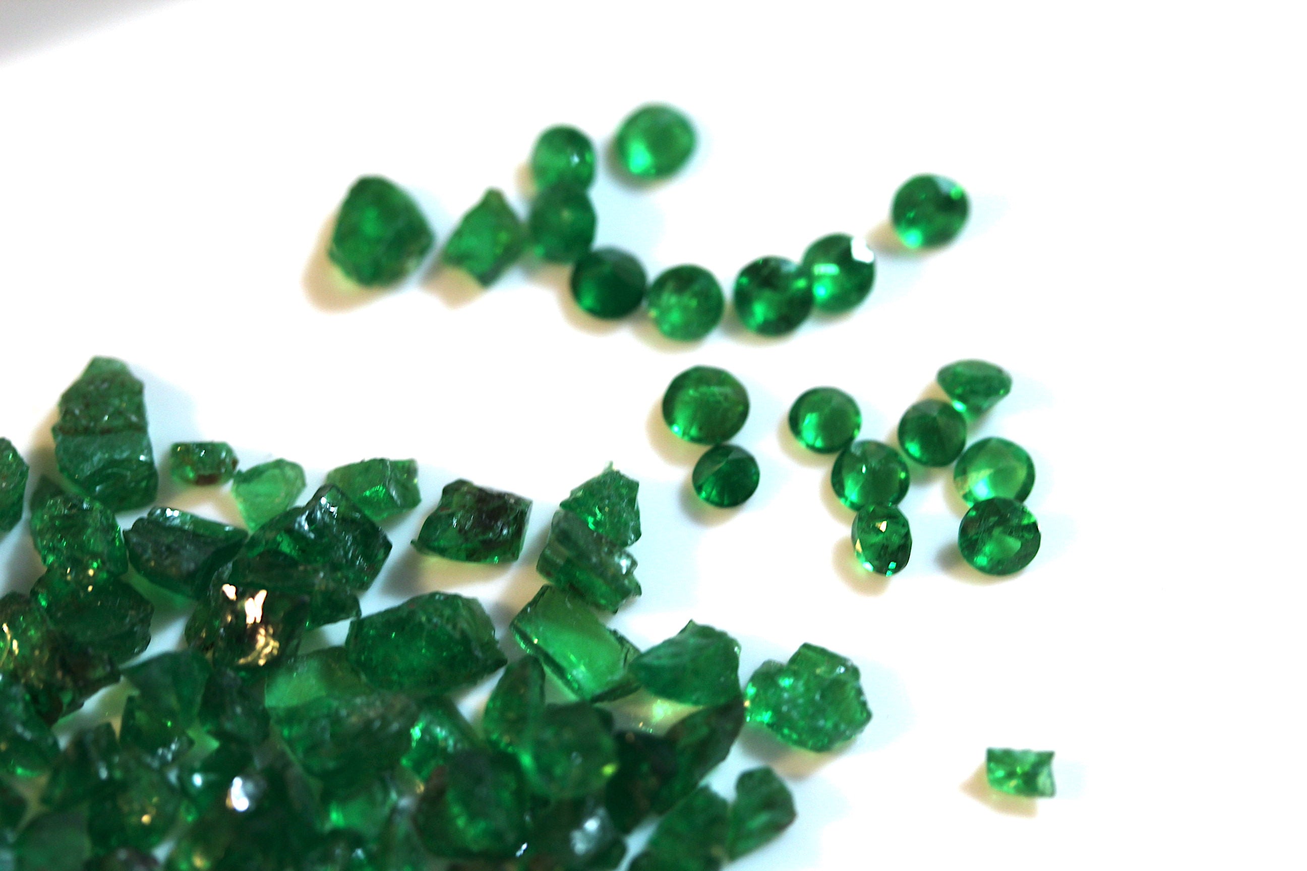 Buy Facet Rough Tsavorite garnets