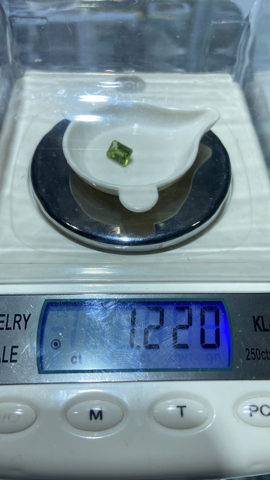 50 carats Calibrated Natural Loose Peridot Stones for Sale