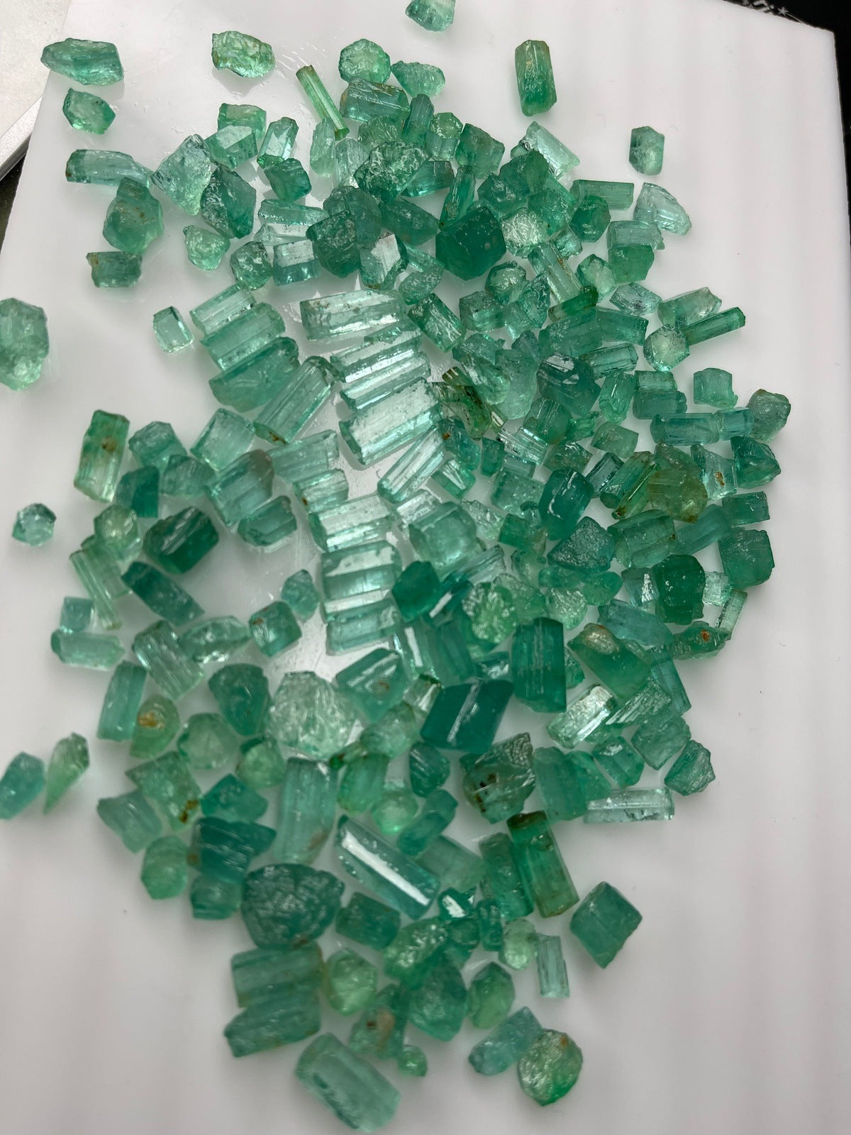 150 ct Facet Grade Natural Raw Emeralds