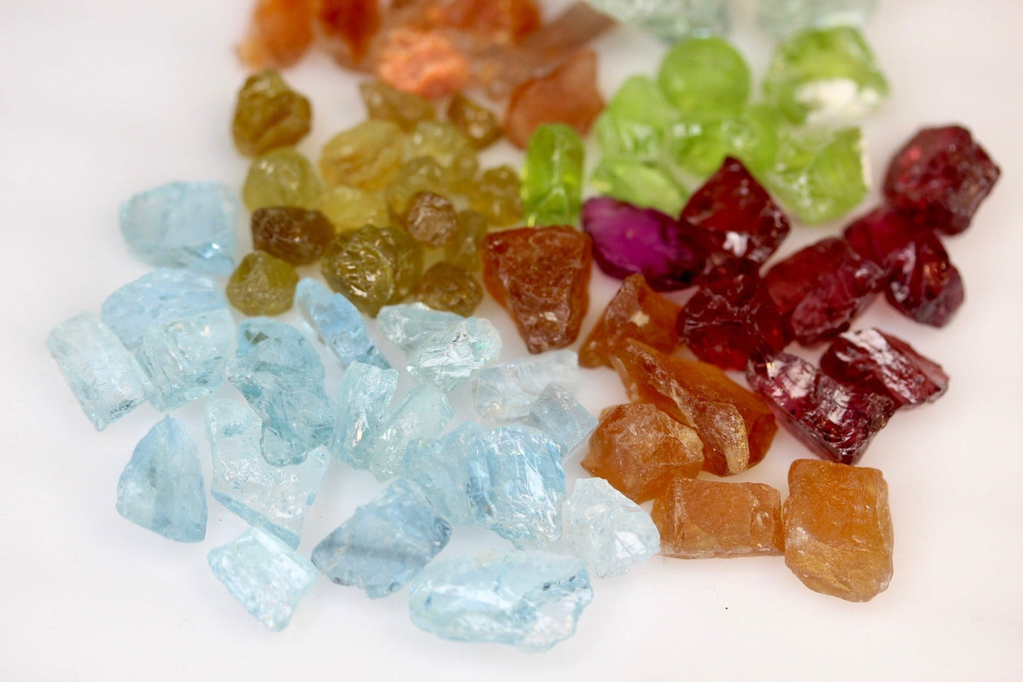 200 carats Facet Rough Combo Stone Deal Amethyst, Garnet, Sunstone, Peridot, Mali Garnet, Aquamarine