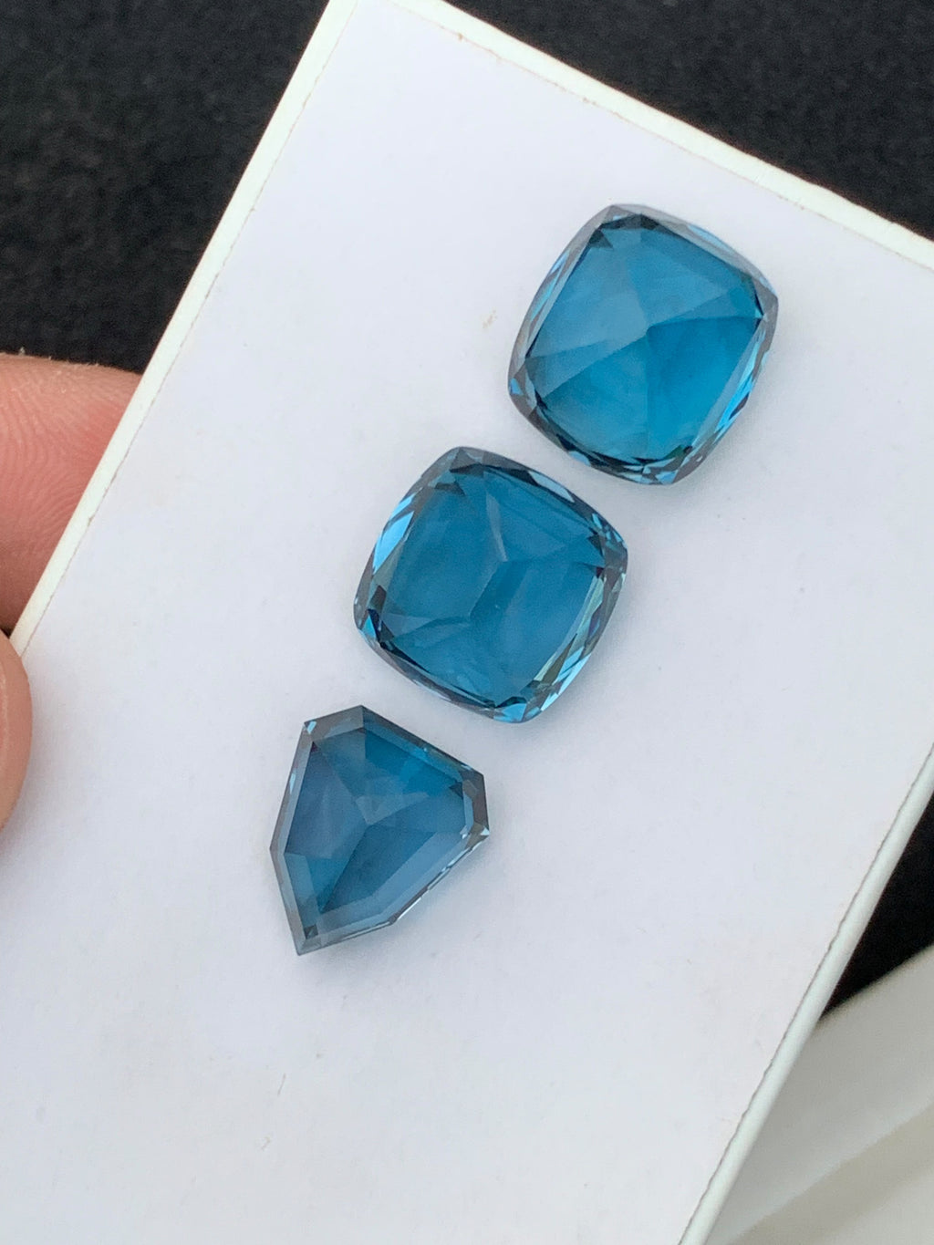 48 carats London Blue Topaz Gems
