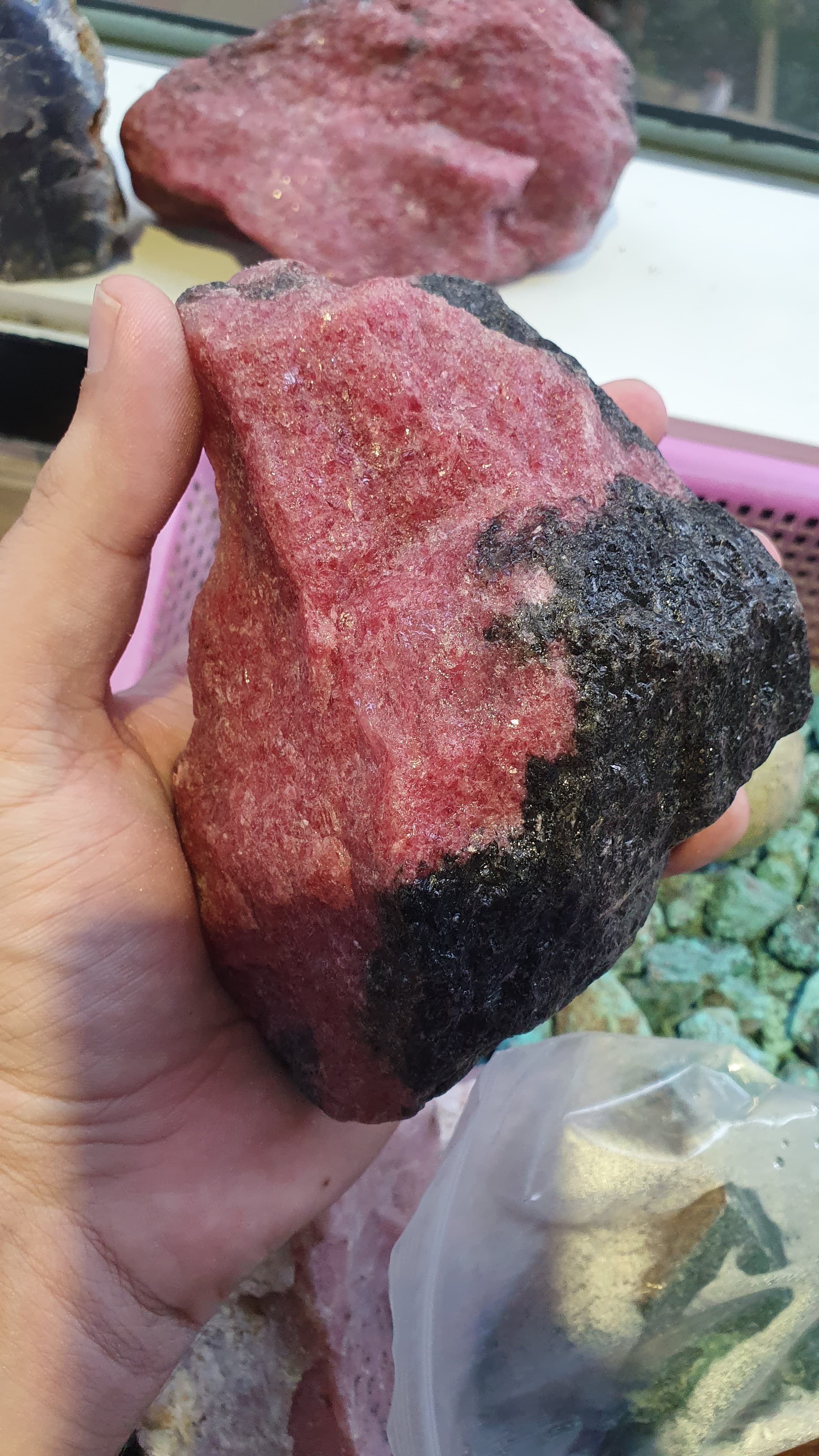 One kg Raw Rhodonite Stone For Lapidary Artists