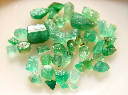 42 carats Panjhir Raw Emerald Stone Deal