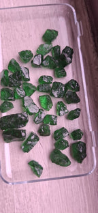 177 Carat Raw Tasovrite Garnets for Lapidary