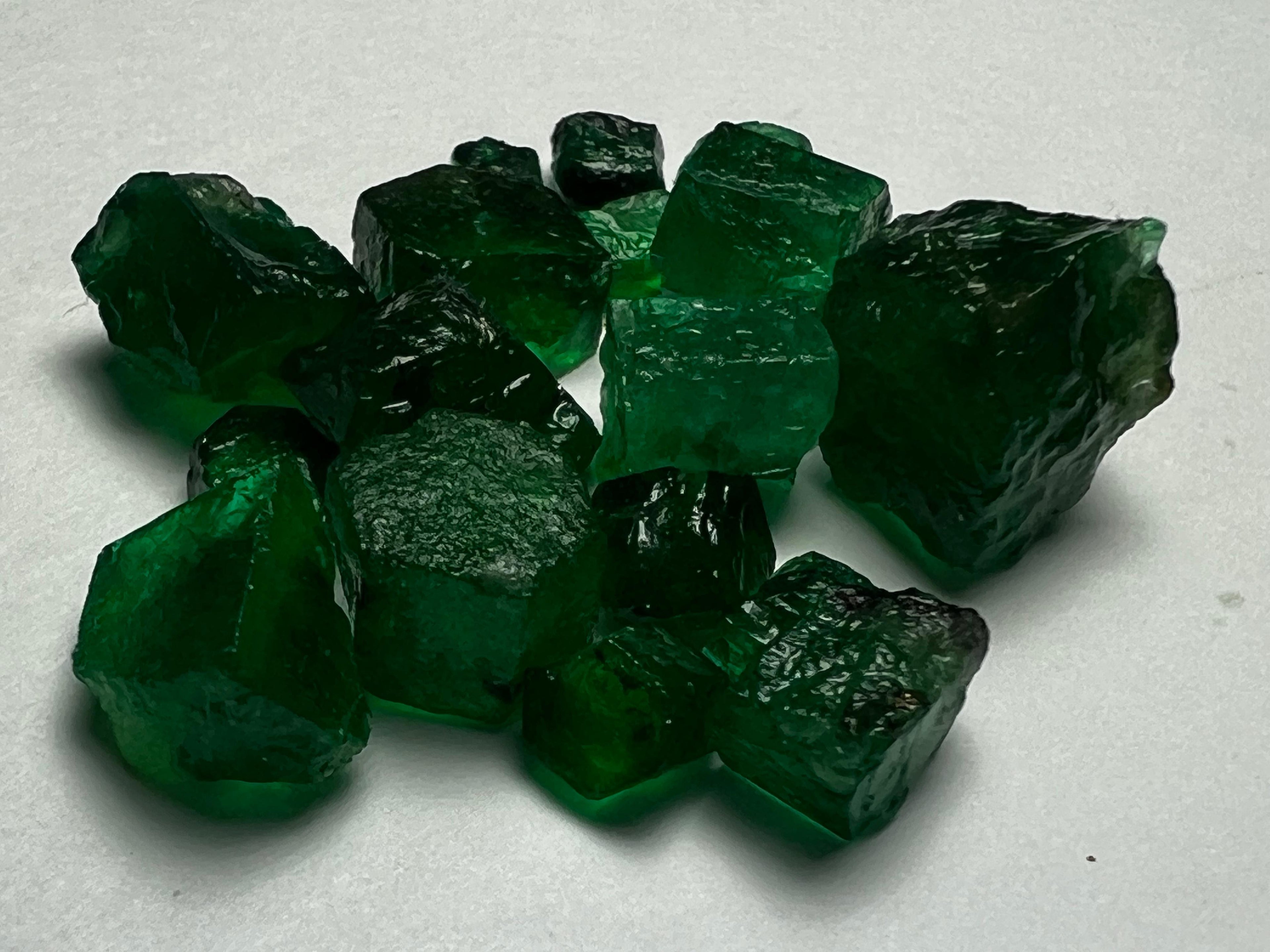 27 carats Natural Rough Emerald Crystals from Swat