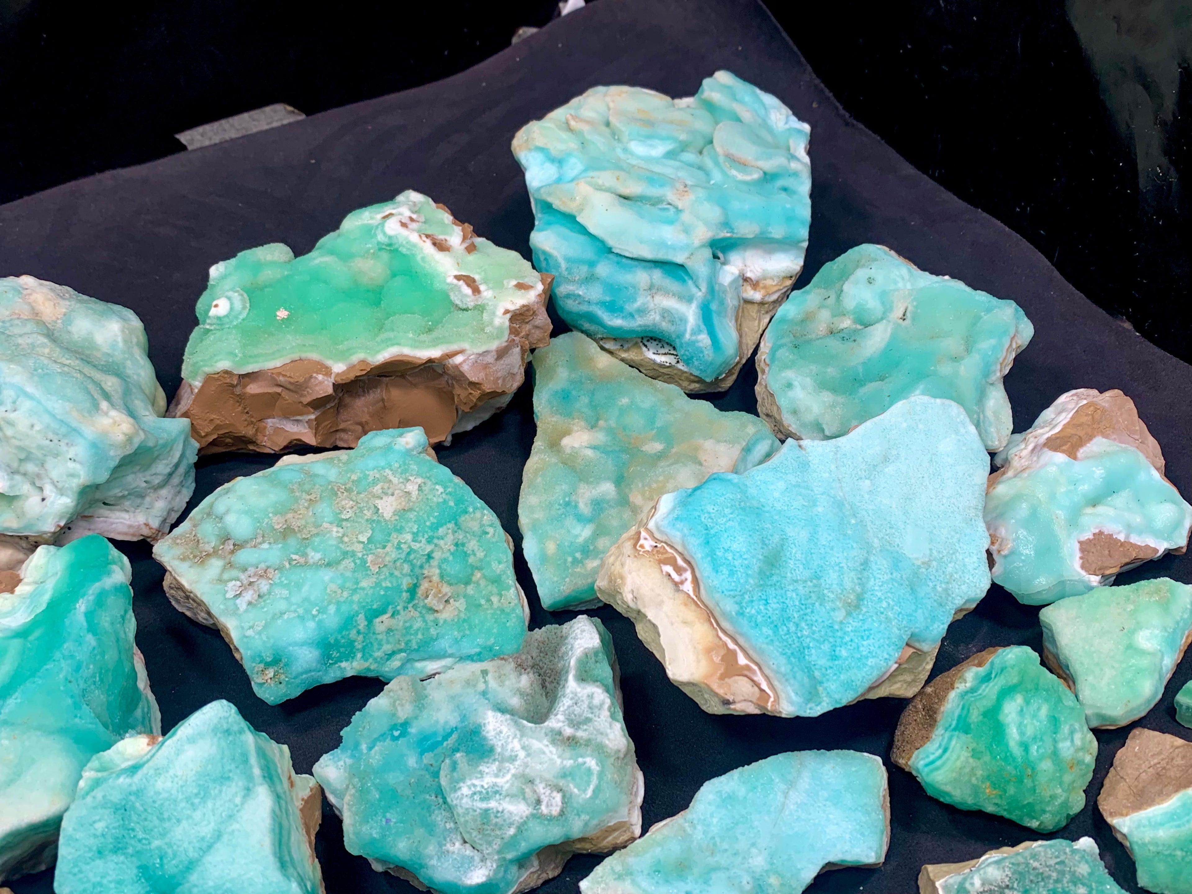 Blue Aragonite Rough Stone Wholesale - Choose Deal