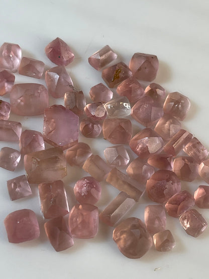 50 carats Preformed Rough Pink Tourmaline for Faceting