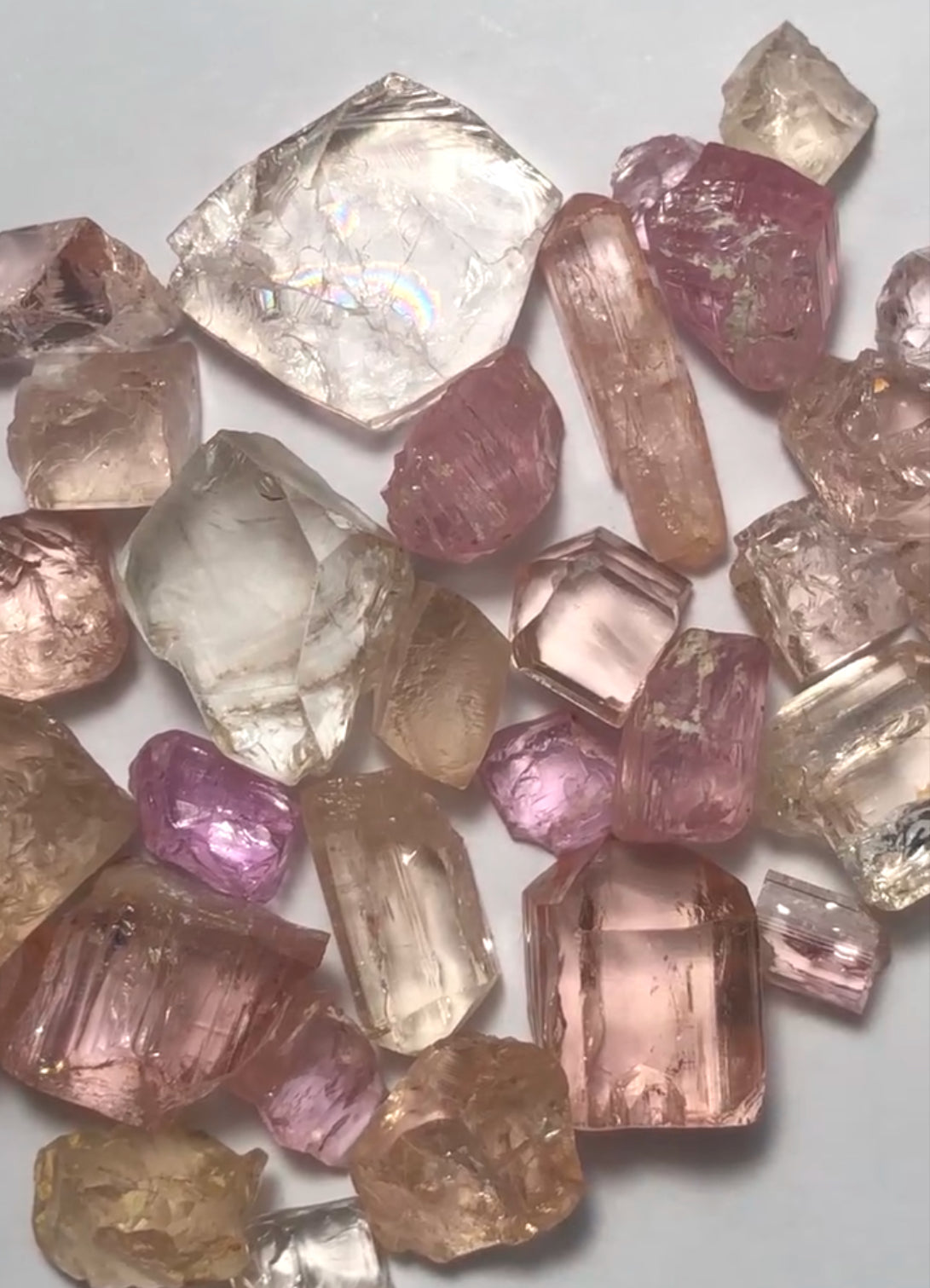 125 carats Rare Katlang Topaz Raw Gems