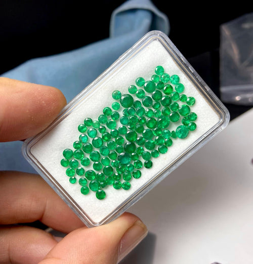 11 carats Vivid Green Emerald loose Gems
