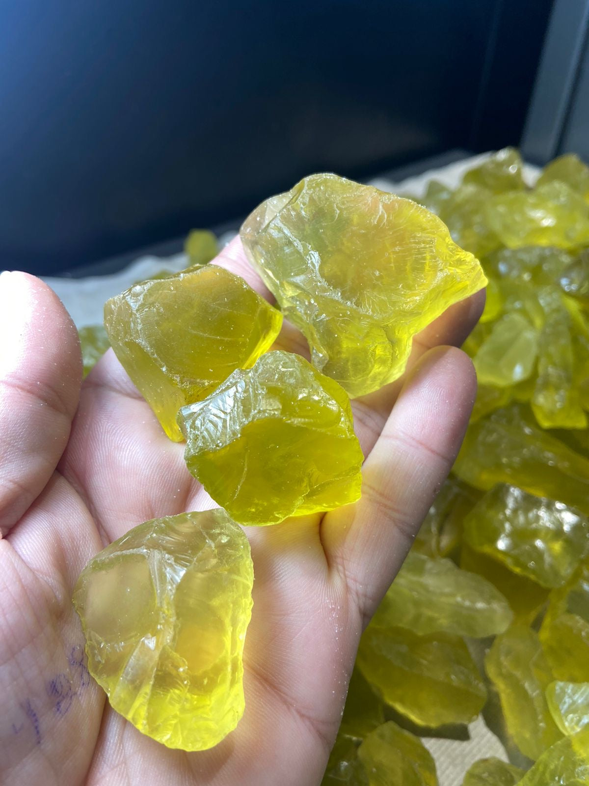 1 kilo gram Rough Lemon Quartz for Faceting