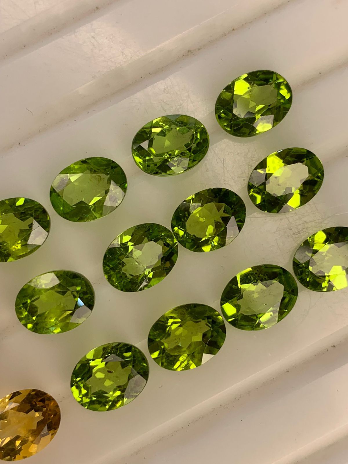 Deals of Oval Shape Green Peridots Loose Stones