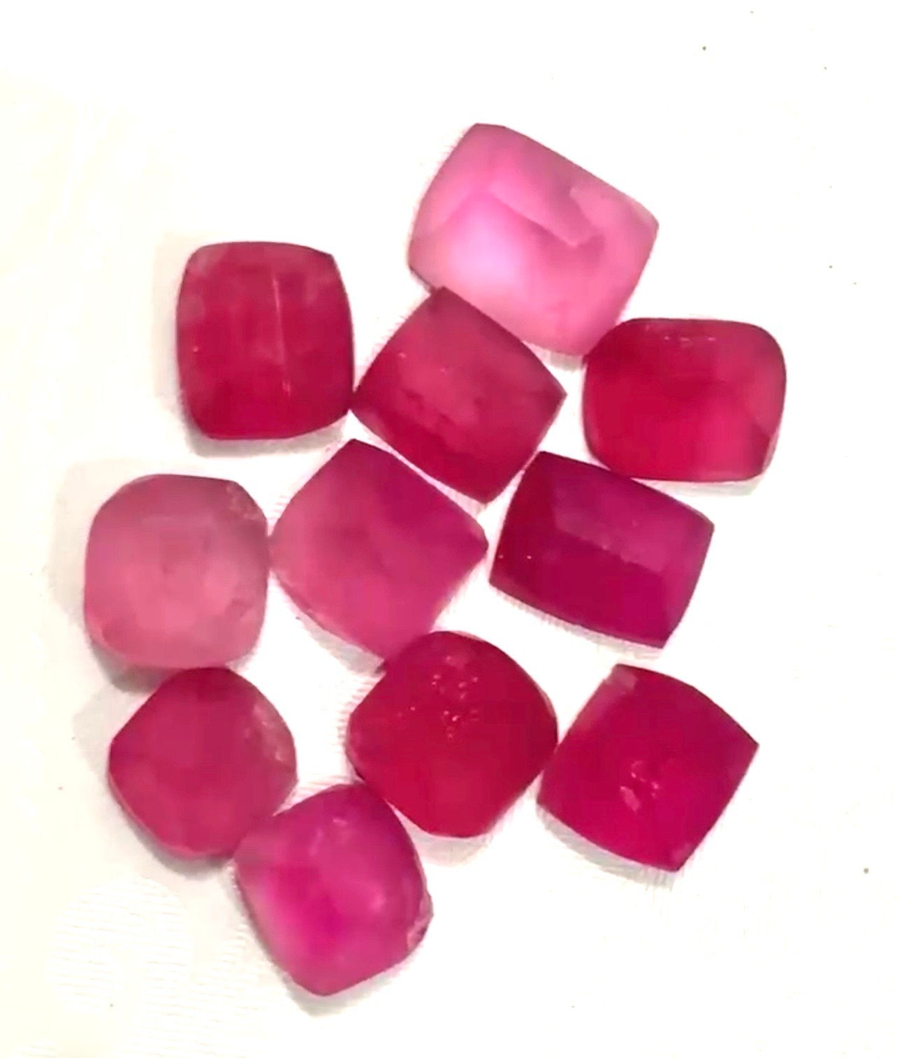 47 carats Raw Rubilite Tourmaline for Faceting
