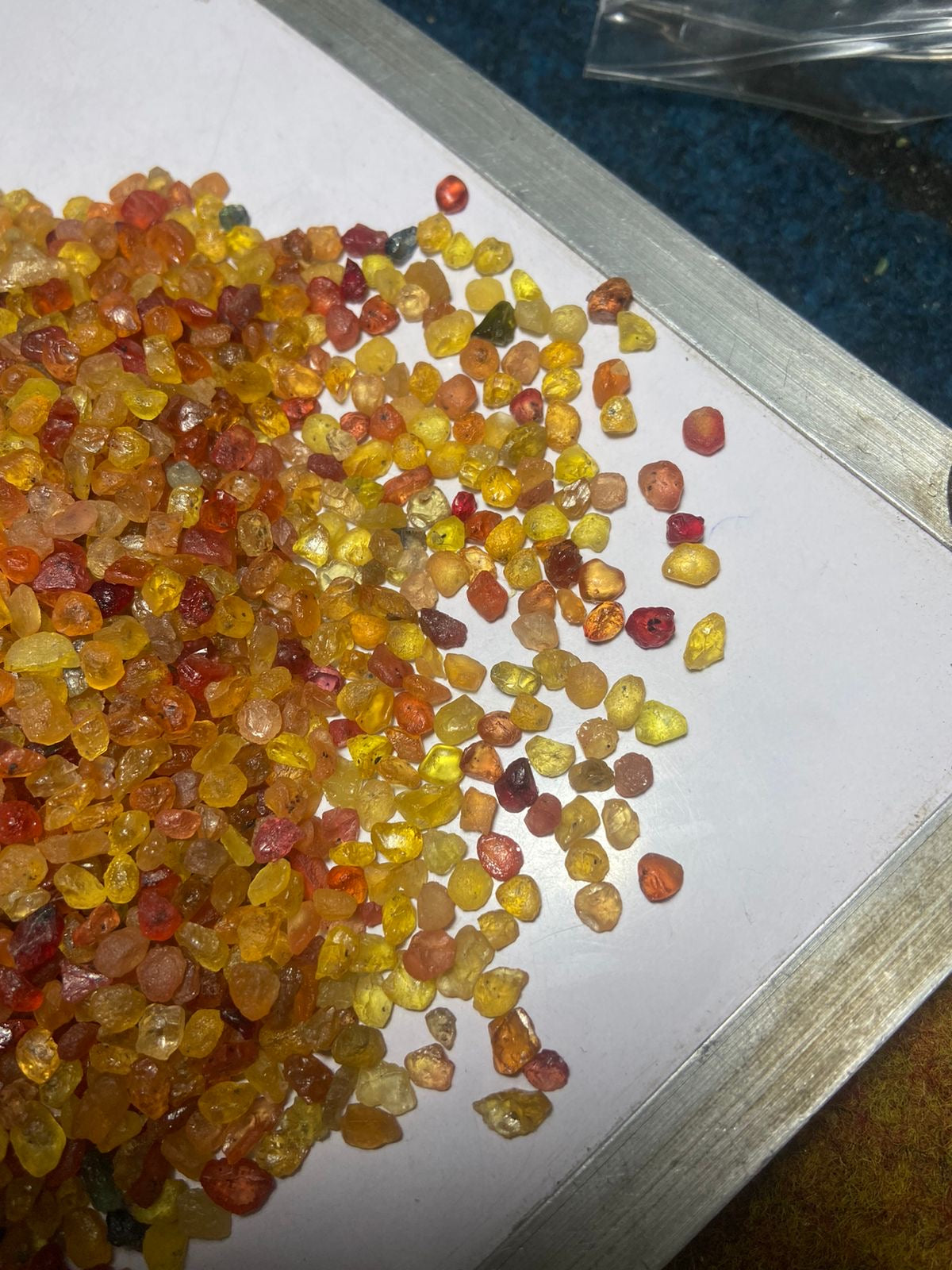 700 carats Yellow Sapphires Faceting Rough Stones Deal