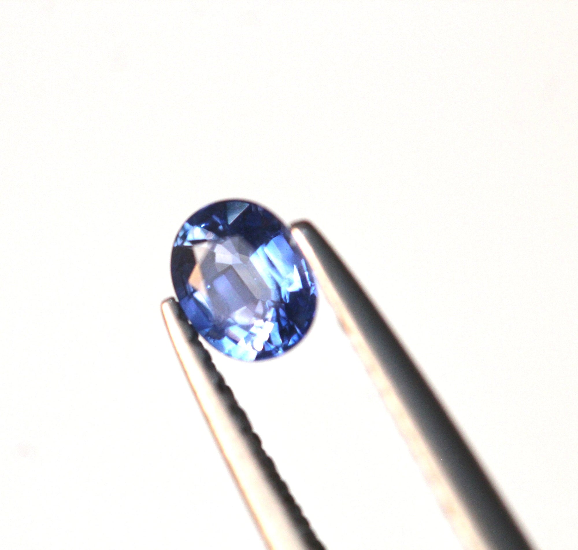 0.43 carats oval Natural Blue Ceylon Sapphire