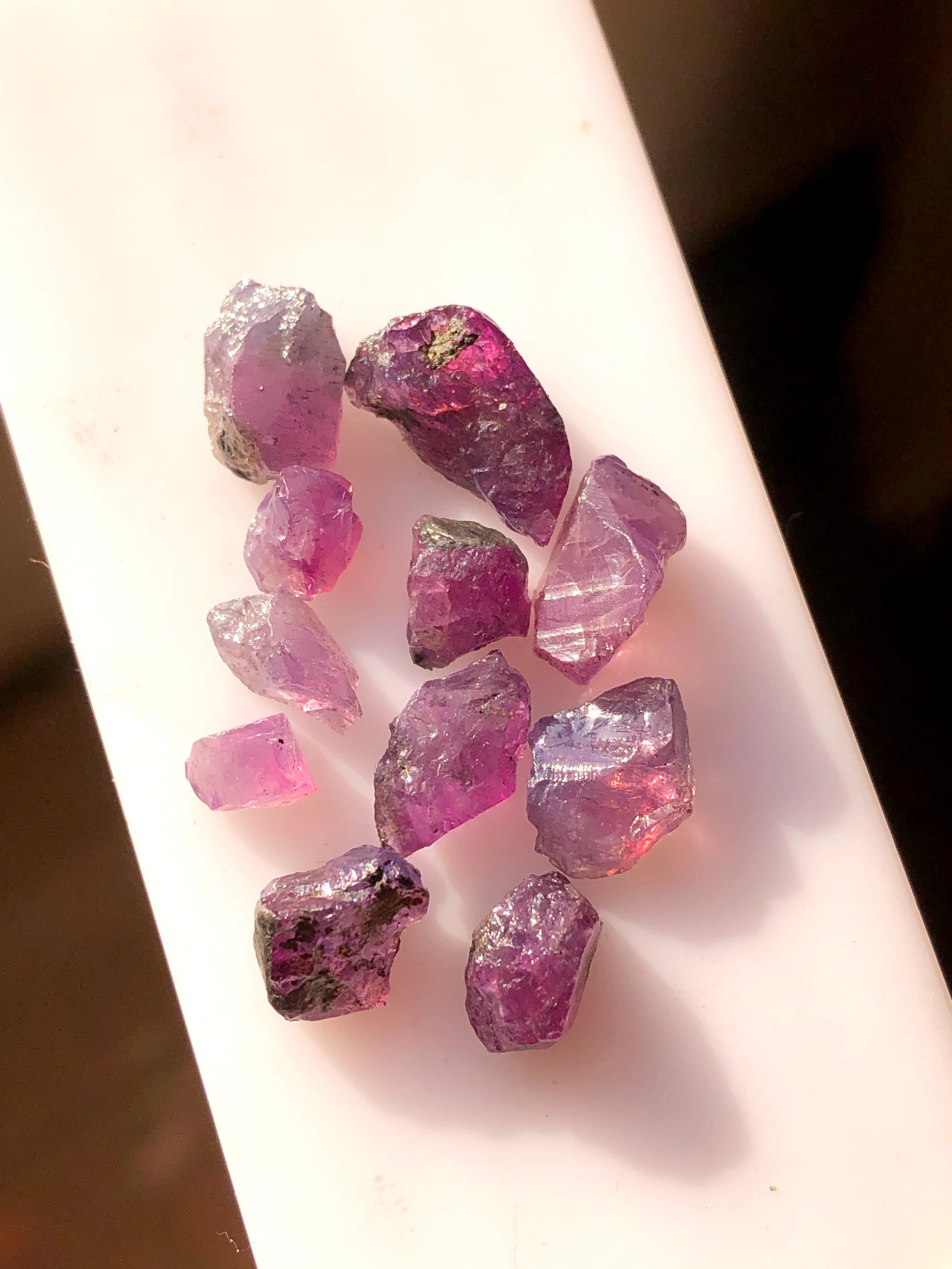 27.8 Carats Light Lavender Facet Rough Sapphire Gemstones