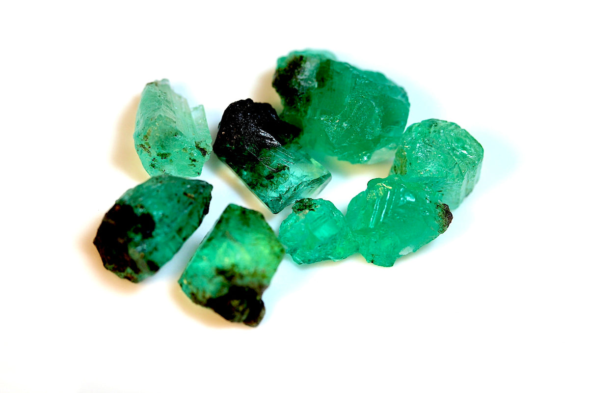 34 Carats Newly Find Natural Chitral Emerald Rough Lot – | Pakistan Faceting Rough & Collector Crystals
