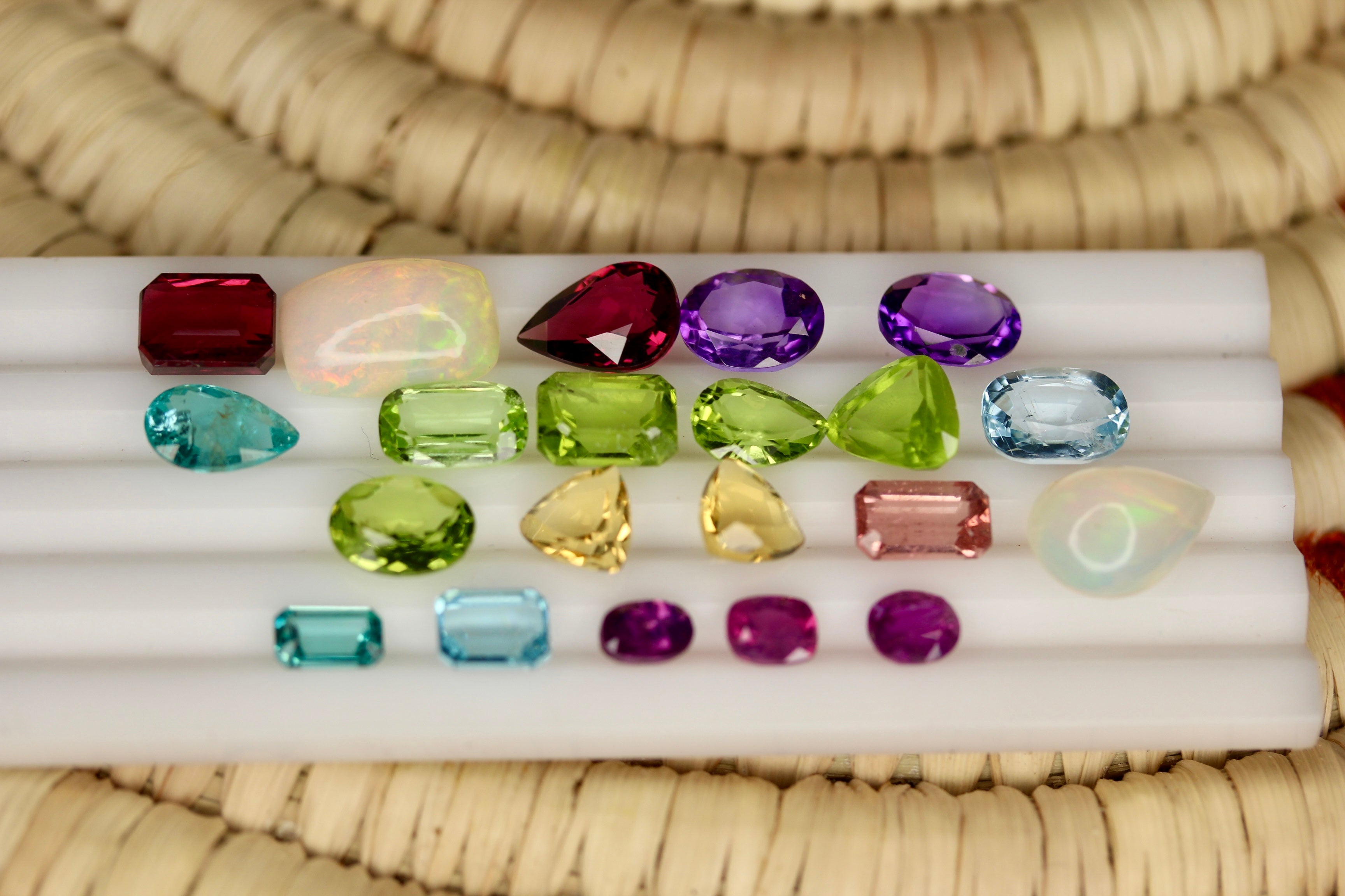 37 ct Mixed Variety of Loose Stones Deal