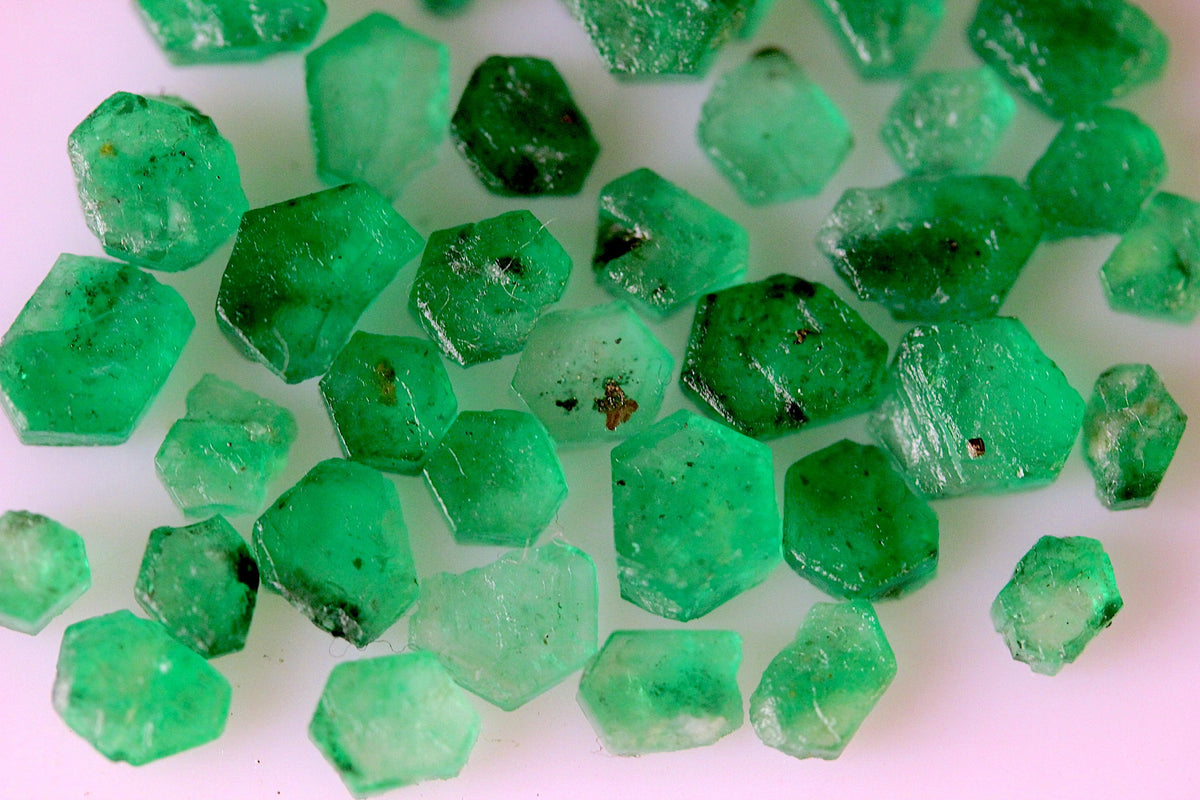 Rare Natural Vivid Green Rough Swat Emerald Slices