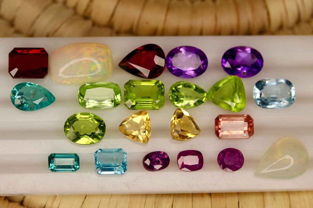 37 ct Mixed Variety of Loose Stones Deal
