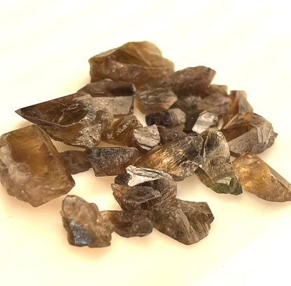 100 carats Rare Axinite Raw Stone for Cutting | Axinite Crystal