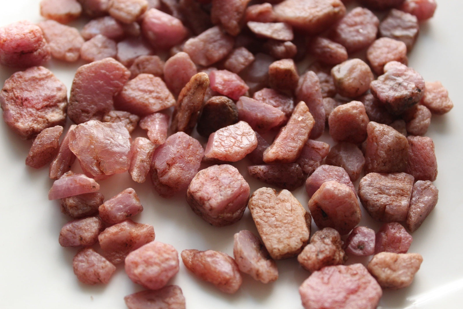 1 kg Natural Raw Ruby Thick Slices For Cabbing