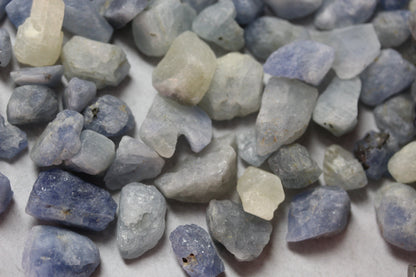 1 kg Rough Sapphires for Cabbing / Beading - Rough Sapphire Crystals