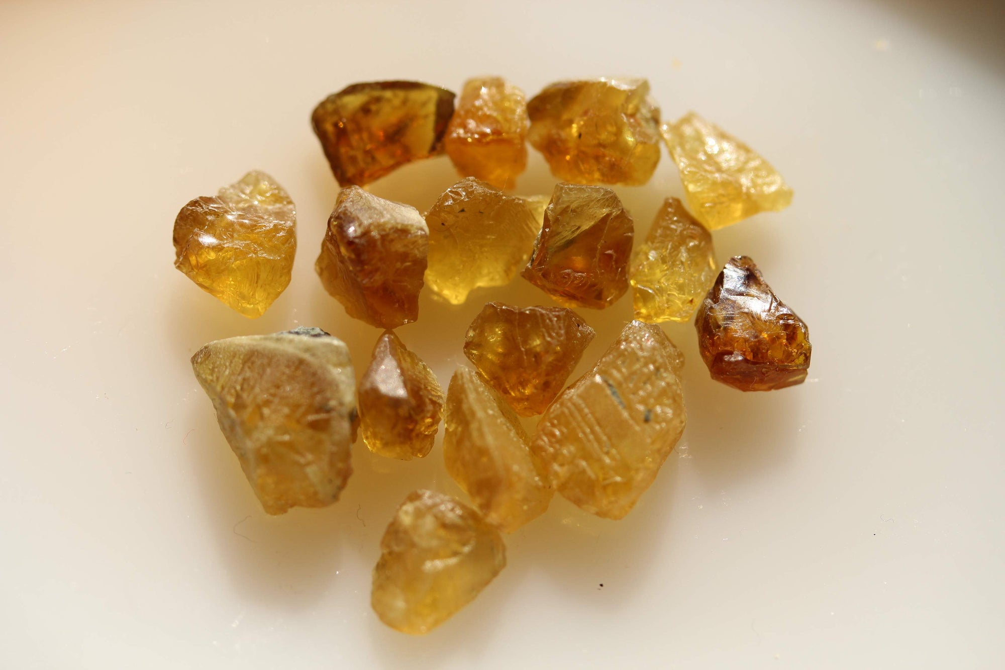 35 carats Rare Rough Sphene | Facet Grade Rough Titanite