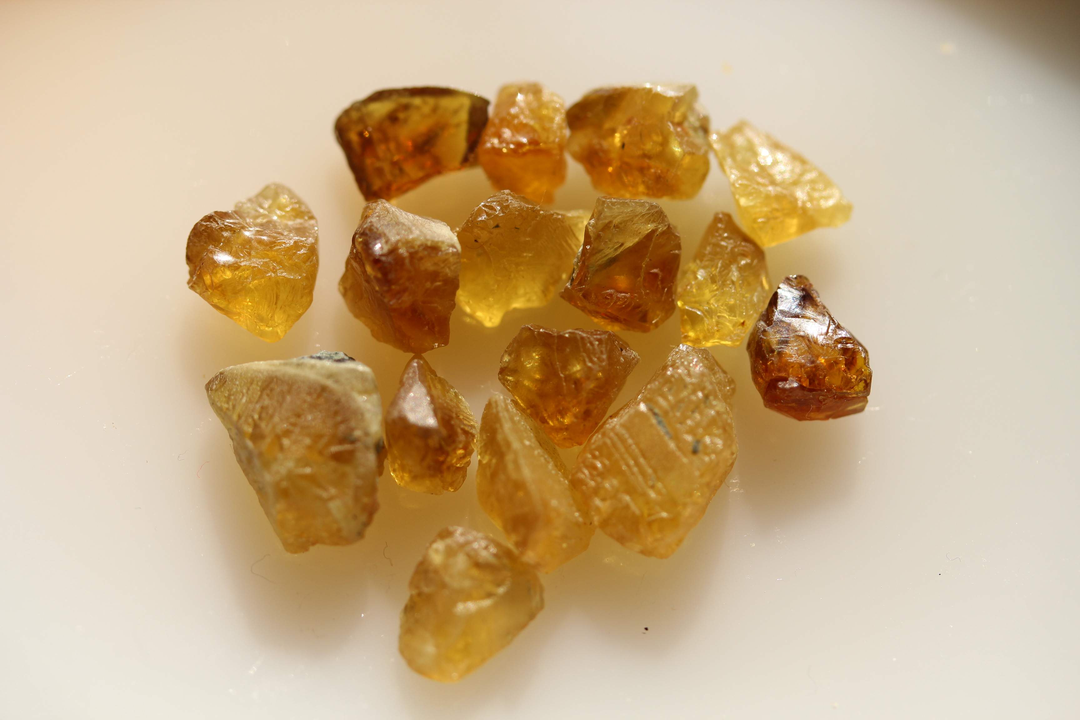 35 carats Rare Rough Sphene | Facet Grade Rough Titanite