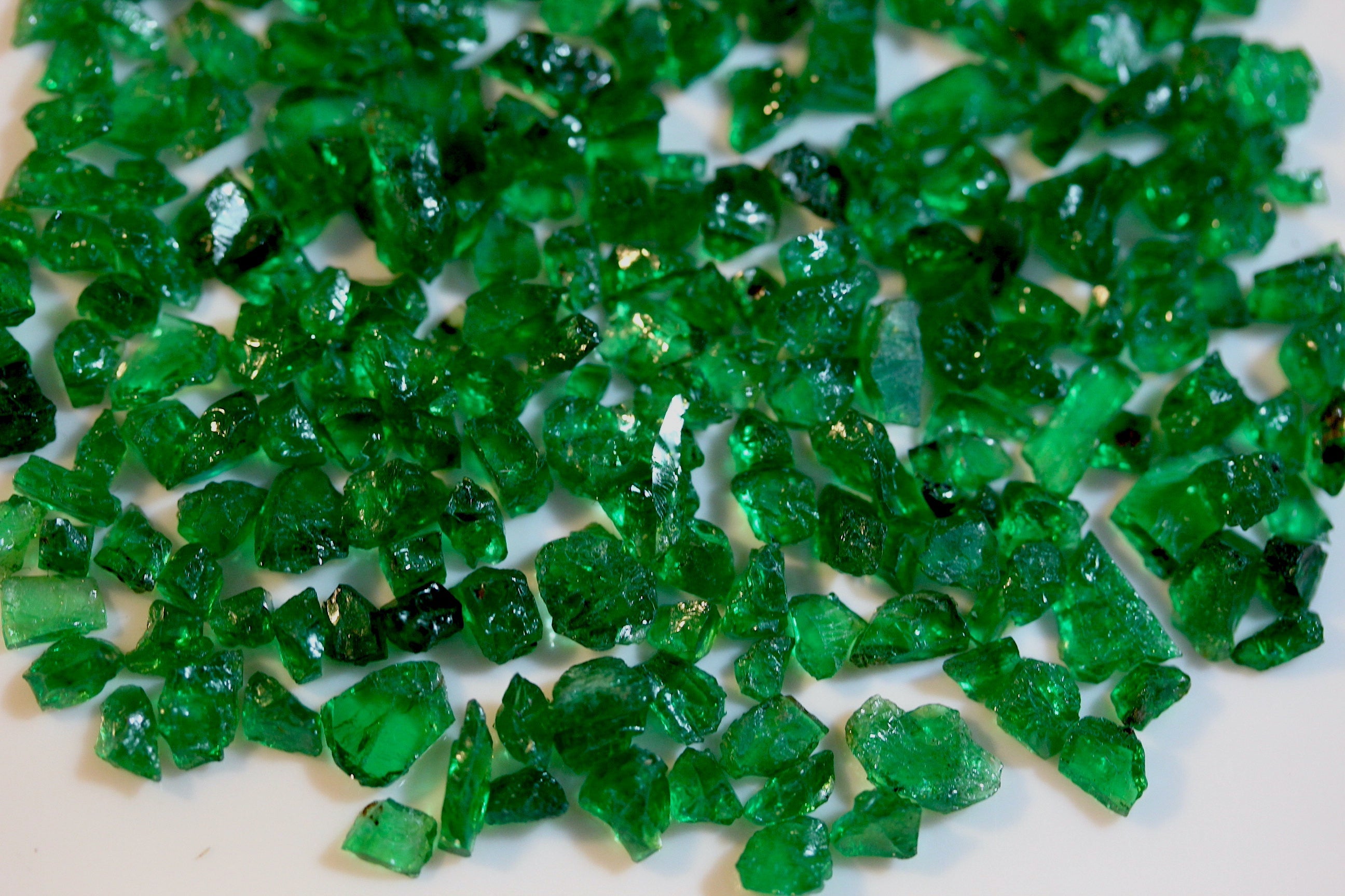 500 carats Natural Vivid Green Raw Tsavorite Gemstones