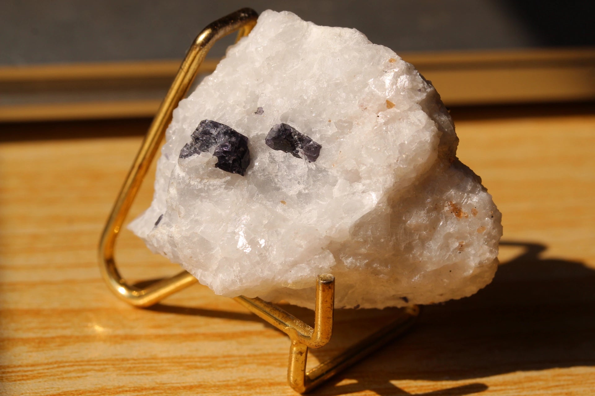 60 Grams Spinel Specimen from Hunza