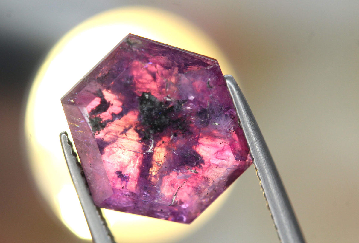Saphir Trapiche Naturel Rare 3,52 Carats - Origine Mogok, Birmanie - Gemme Rubis - Neuf Sans Emballage