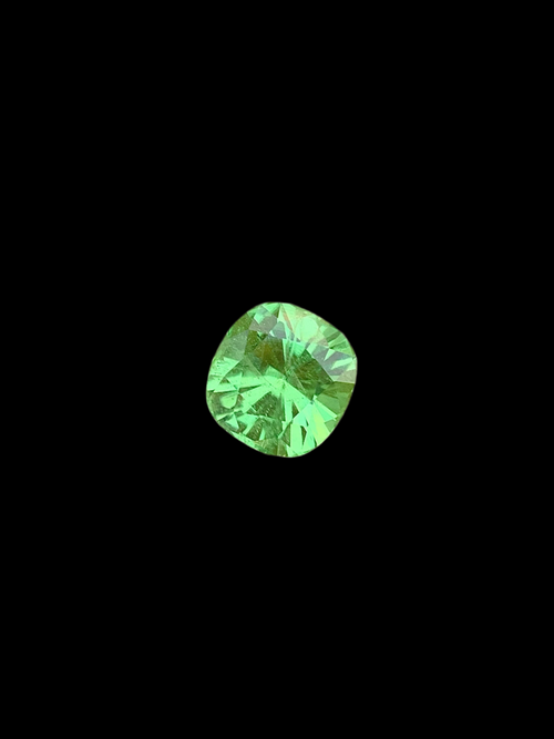 6.75 carats Loose Peridot Gemstone Apple Green - Cushion Cut Peridot